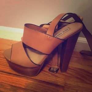 Steve Madden Tie Up Block Heels